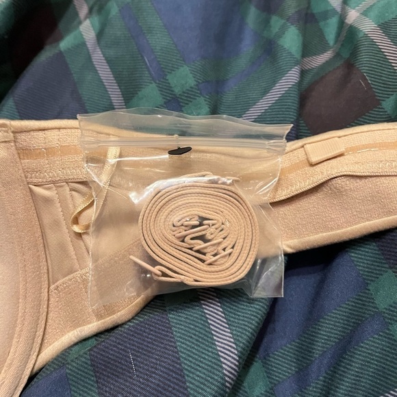 NWT Maidenform Womens Custom Lift Strapless Underwire Bra 36C - Picture 5 of 7